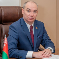 Alexander Khodzhaev's Greetings on the Day of Pharmaceutical and Microbiological Industry Workers